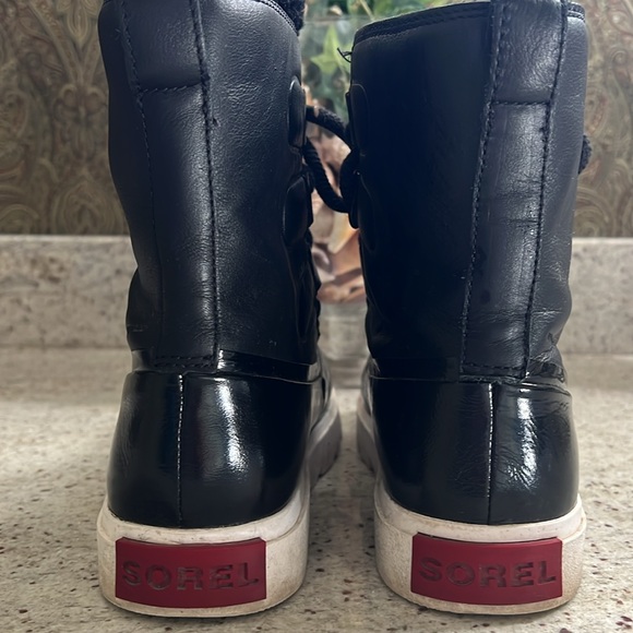 SOREL size 8 winter boots - Picture 4 of 6